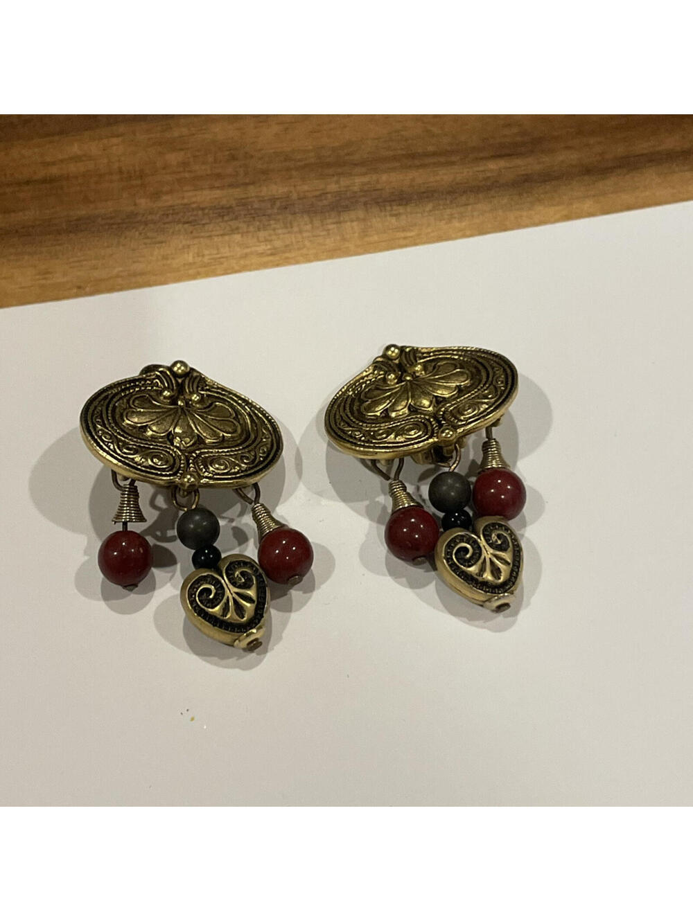 Vintage Gold Tone Clip On Non Pierced Dangle Drop Earrings Beaded